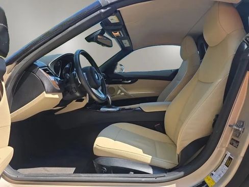 Used 2012 BMW Z4 sDrive35i RWD image 13