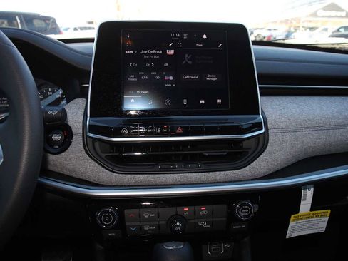 New 2025 Jeep Compass Sport image 20