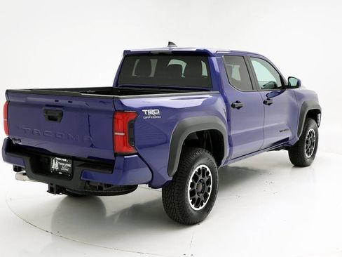 Used 2024 Toyota Tacoma TRD Off-Road image 8
