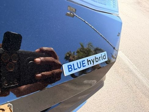 Used 2025 Hyundai Elantra Hybrid FWD image 27