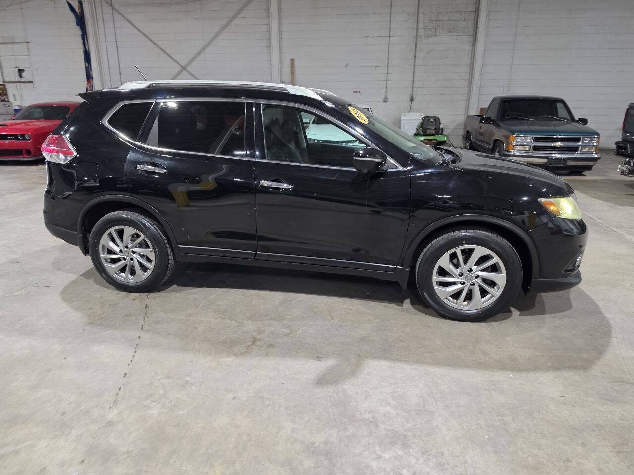 Used 2015 Nissan Rogue SL w/ SL Premium Package AWD/4WD image 14