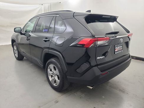 Used 2025 Toyota RAV4 XLE image 6