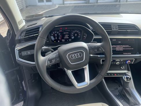 Certified 2025 Audi Q3 2.0T Premium Plus w/ Premium Plus Package image 27