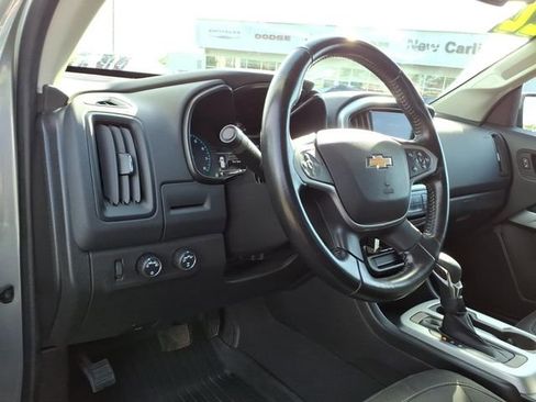 Used 2022 Chevrolet Colorado LT AWD/4WD image 14