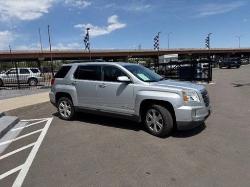 Used 2017 GMC Terrain SLE w/ Convenience Package FWD image 17