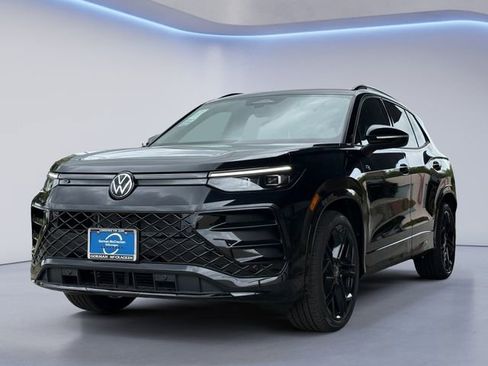 New 2026 Volkswagen Tiguan SE R-Line image 7