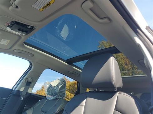 New 2026 Kia Sorento S w/ S Panoramic Sunroof Package image 15