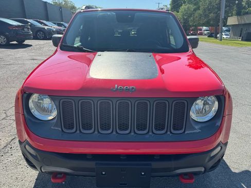 Used 2015 Jeep Renegade Trailhawk image 2