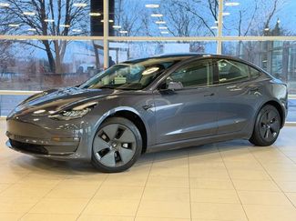 Used 2022 Tesla Model 3 Long Range video 1