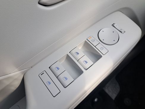 New 2025 Hyundai Kona SEL AWD/4WD image 25