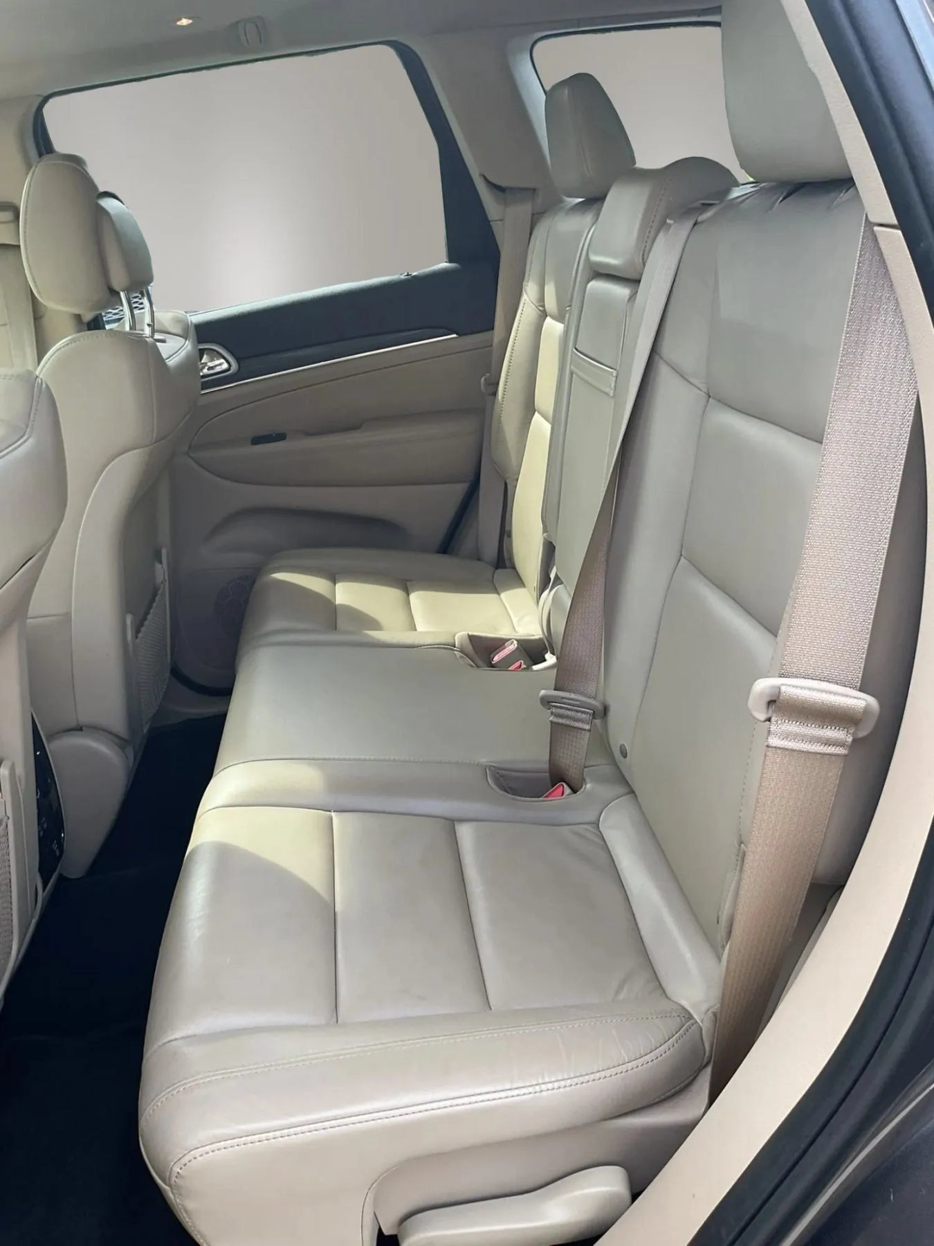 Used 2019 Jeep Grand Cherokee Limited AWD/4WD image 33