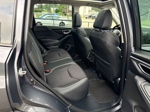 Used 2023 Subaru Forester Premium AWD/4WD image 23