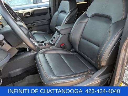 Used 2024 Ford Bronco Badlands AWD/4WD image 5