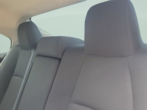 Used 2025 Toyota Corolla LE FWD image 9
