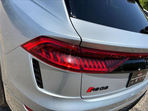 Used 2023 Audi RS Q8 w/ Black Optic Package AWD/4WD image 23