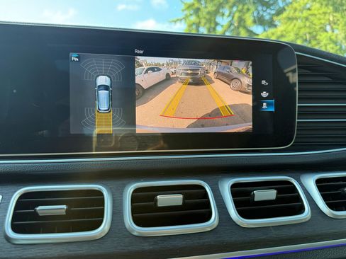 Used 2020 Mercedes-Benz GLE 350 4MATIC image 29