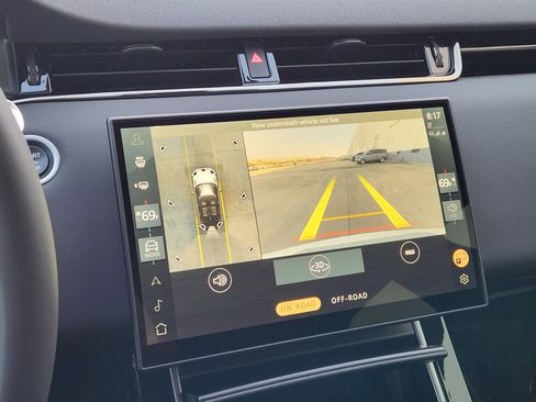 Certified 2026 Land Rover Range Rover Evoque Dynamic SE image 19