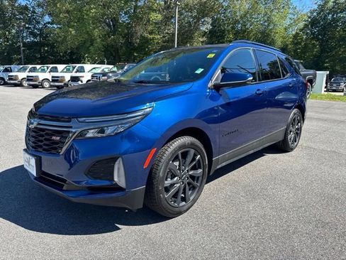 Used 2023 Chevrolet Equinox RS w/ RS Leather Package AWD/4WD image 2