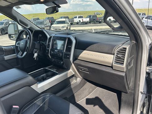 Used 2018 Ford F350 Lariat w/ Lariat Value Package AWD/4WD image 20