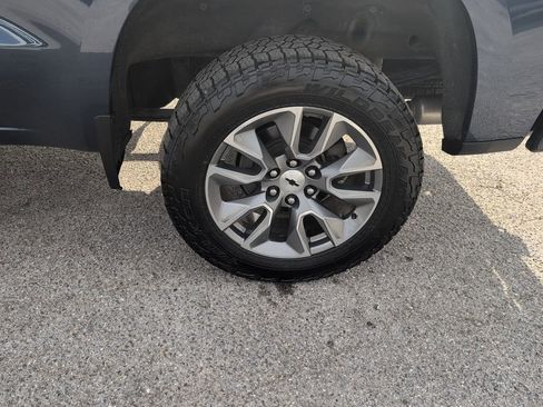 Used 2020 Chevrolet Silverado 1500 RST image 13