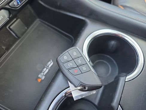 Used 2021 GMC Yukon XL AT4 w/ AT4 Premium Plus Package AWD/4WD image 39