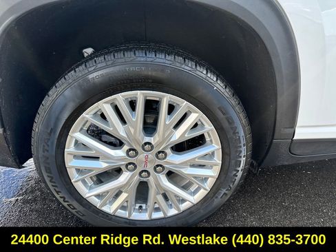 Used 2024 GMC Acadia Elevation FWD image 10