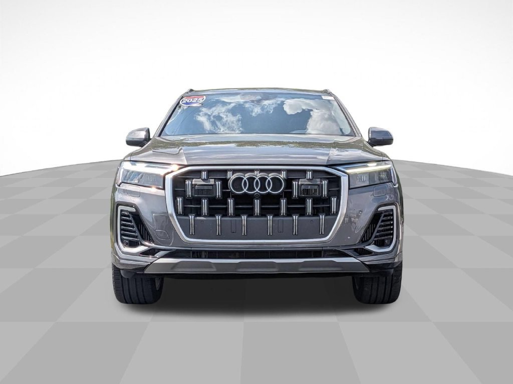 Used 2025 Audi Q7 3.0T Premium Plus AWD/4WD image 8