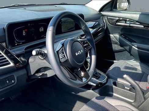 Certified 2026 Kia Seltos S image 12