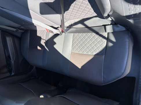 Used 2019 Toyota C-HR Limited image 23