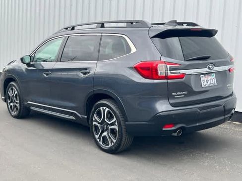 Used 2024 Subaru Ascent Limited w/ Technology Package image 4