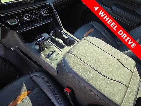 Used 2024 GMC Sierra 1500 AT4 image 25