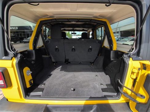 Used 2021 Jeep Wrangler Unlimited Sport image 12