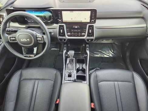 Certified 2023 Kia Sorento SX image 25