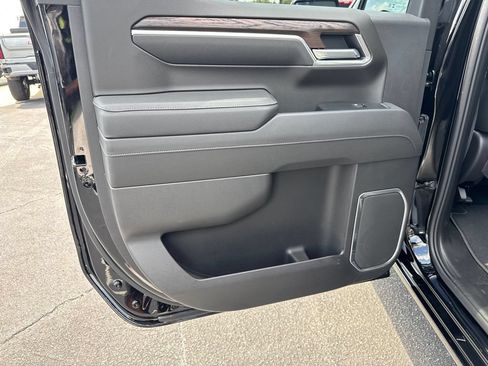 Used 2026 GMC Sierra 1500 SLT AWD/4WD image 23