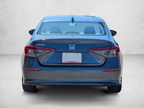 Used 2023 Honda Civic EX image 7