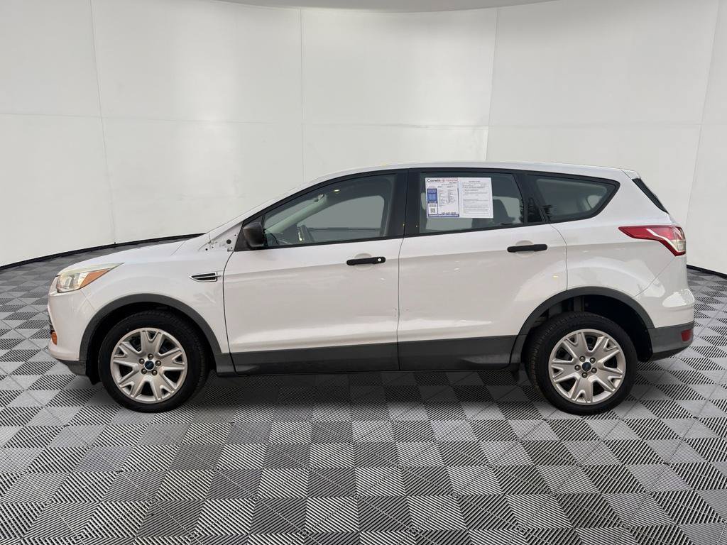 Used 2016 Ford Escape S FWD image 4