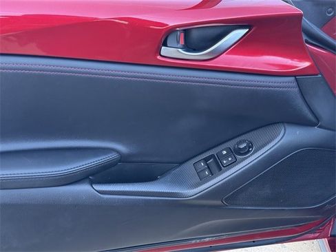 Used 2016 MAZDA MX-5 Miata Grand Touring image 24