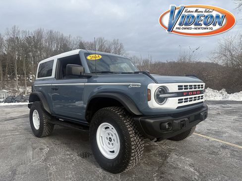 Used 2024 Ford Bronco Heritage Edition image 1