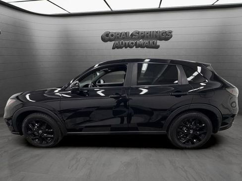 Used 2024 Honda HR-V Sport image 2