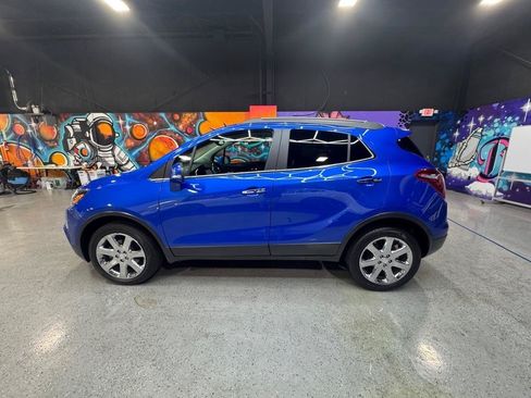 Used 2018 Buick Encore Premium w/ Experience Buick Package AWD/4WD image 2