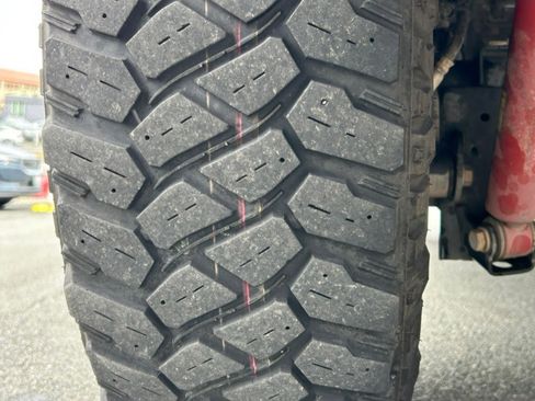 Used 2023 Jeep Wrangler Unlimited w/ Sun & Screen Package image 68