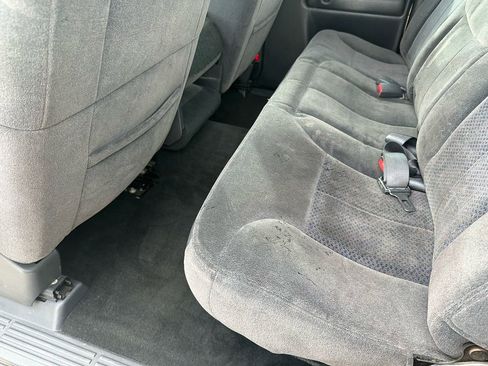 Used 2001 Chevrolet Silverado 2500 LS image 31