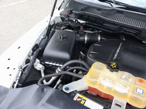 Used 2016 RAM 1500 Tradesman w/ Popular Equipment Group RWD image 11