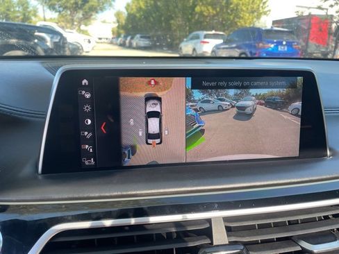 Used 2018 BMW 750i image 31