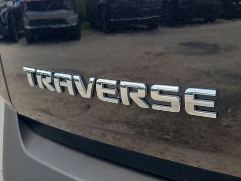 Used 2023 Chevrolet Traverse LS FWD image 31