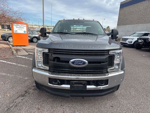 Used 2017 Ford F450 XL image 2