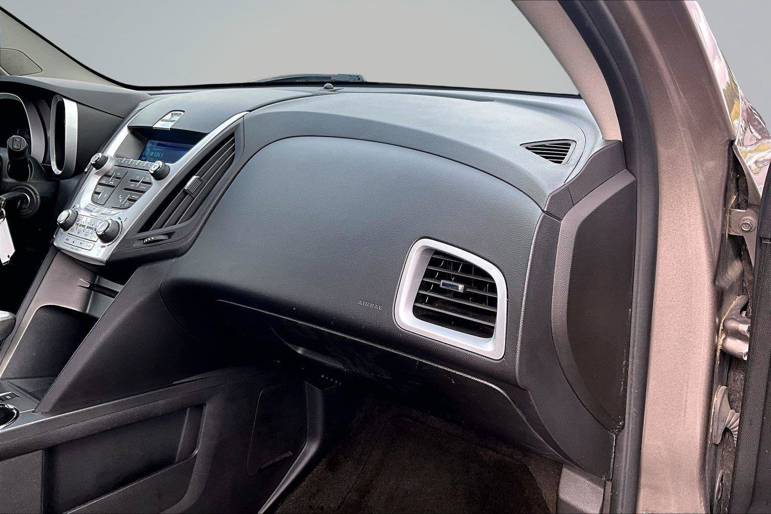 Used 2011 Chevrolet Equinox LT w/ All-Star Package AWD/4WD image 18