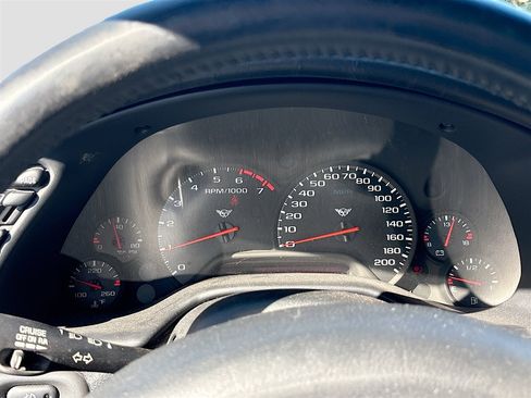 Used 2002 Chevrolet Corvette Convertible w/ Preferred Equipment Group2 image 12