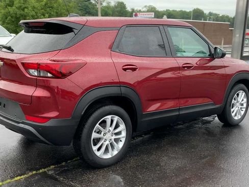 Certified 2024 Chevrolet TrailBlazer LS w/ LS Convenience Package FWD image 8