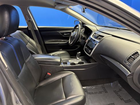 Used 2018 Nissan Altima 2.5 SR w/ SR Special Edition image 25